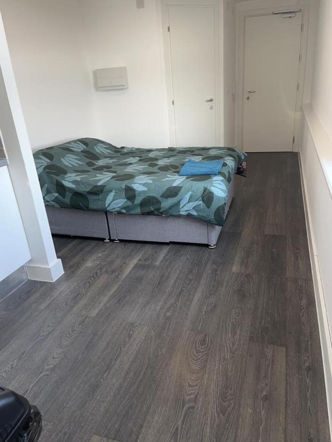 The Serviced Accommodations Harlow Exterior photo